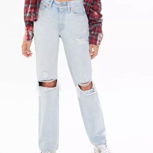 BDG Mid-Rise Bootcut Jean – Destroyed Light Wash